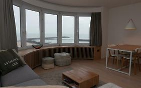 Appartement Met Zeezicht